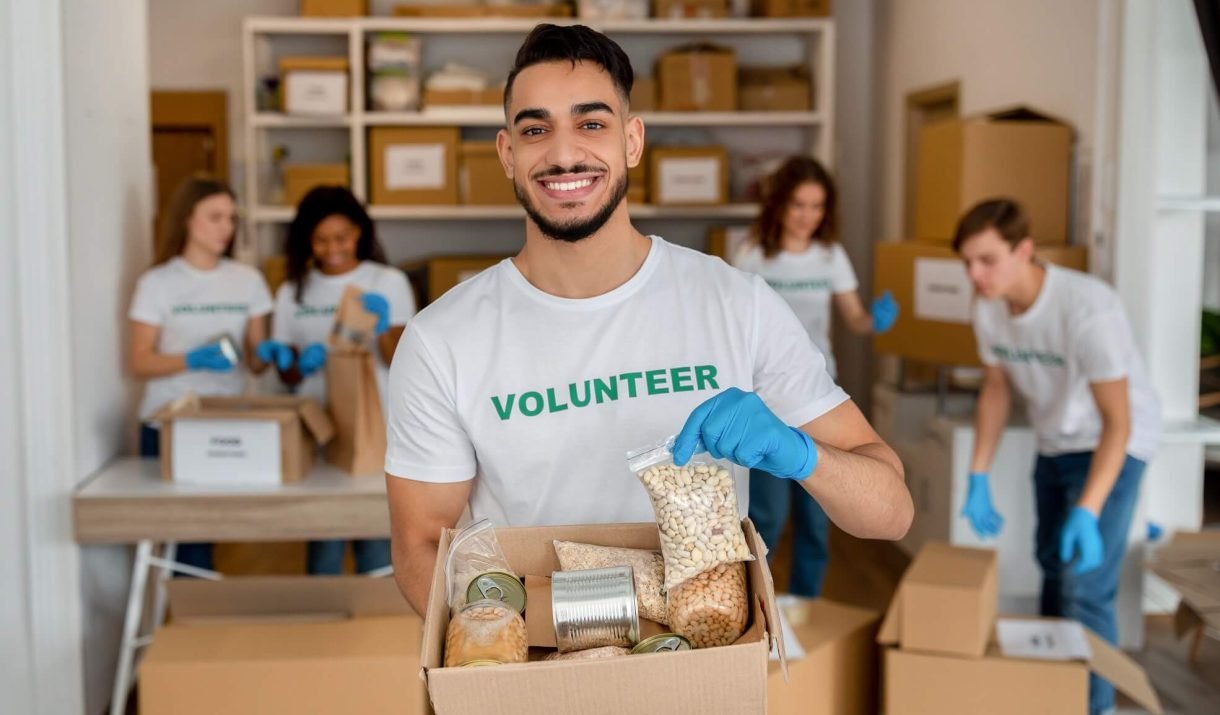 Young Arab Volunteer Working At Charity Center Ho 2022 12 16 07 56 38 Utc 1220x715